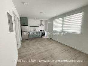 Building Photo - 1313 Huntington Dr