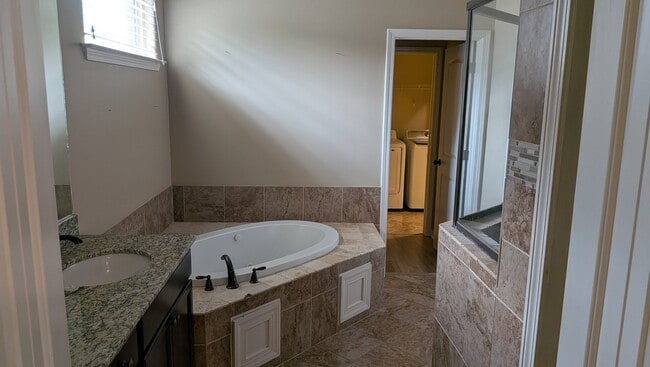 Building Photo - 7571 Bevy Ridge Cove