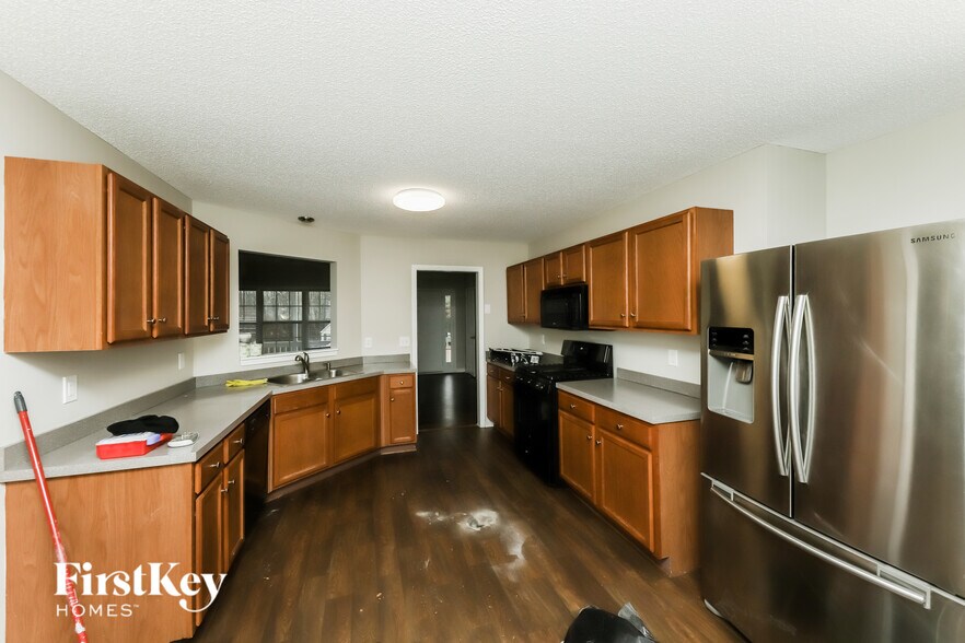 Building Photo - 37 Legend Creek Cove