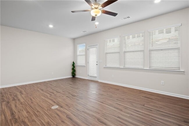 Building Photo - 284 Whitetail Cir