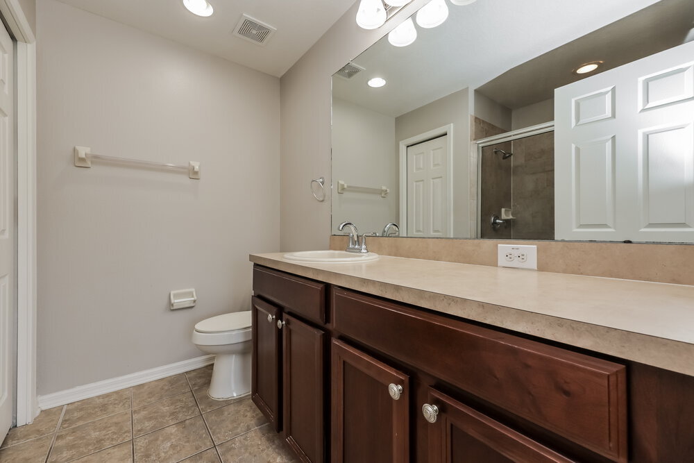 Building Photo - 809 College Chase Dr