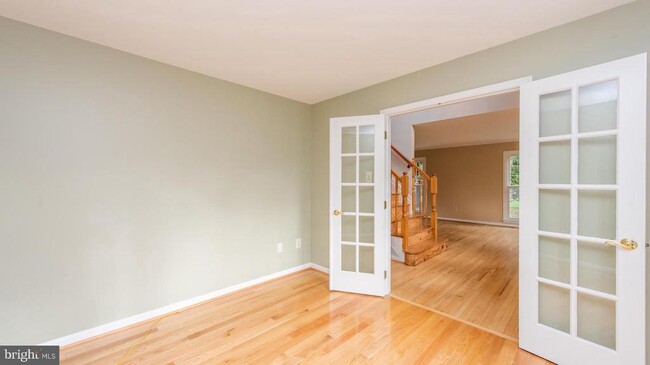 Building Photo - 3871 Woodville Ln