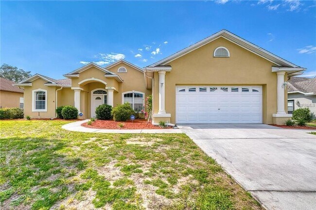 Primary Photo - 3 bedroom 2 bathroom beautiful home