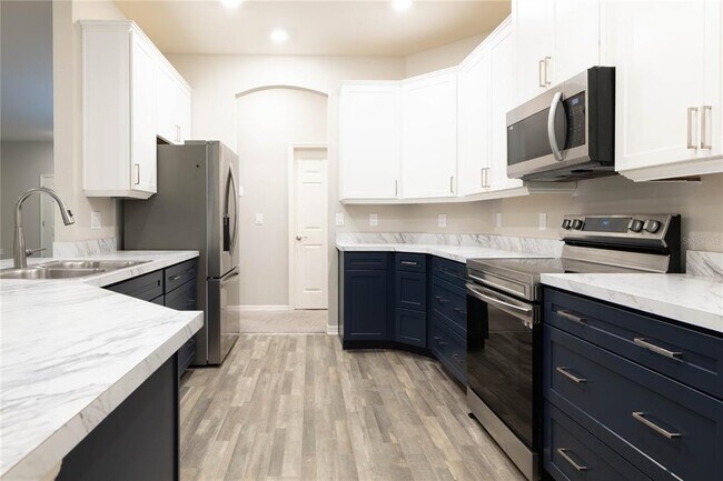 Building Photo - 1069 Montgomery Ln