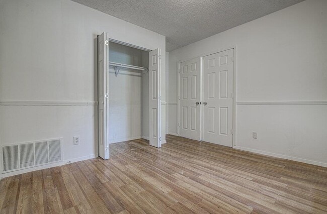 Building Photo - 6012 Wagon Bend