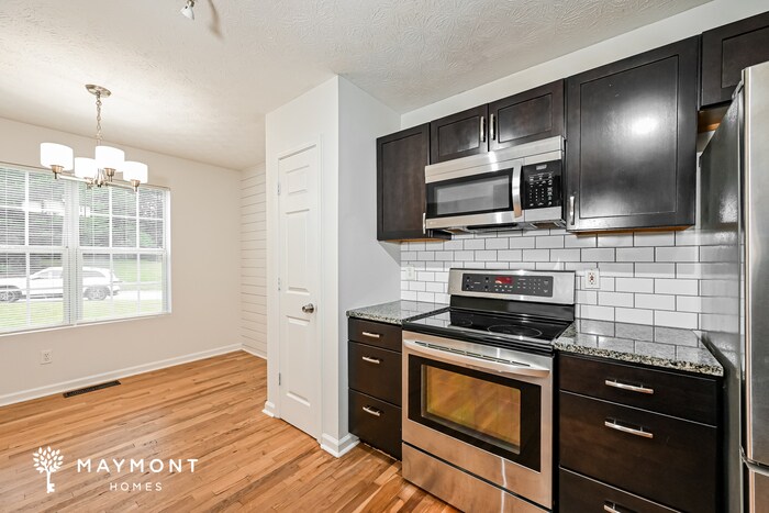 Building Photo - 6231 Huntcliff Dr