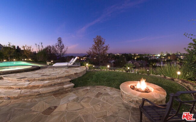 Building Photo - 25531 Prado De Oro