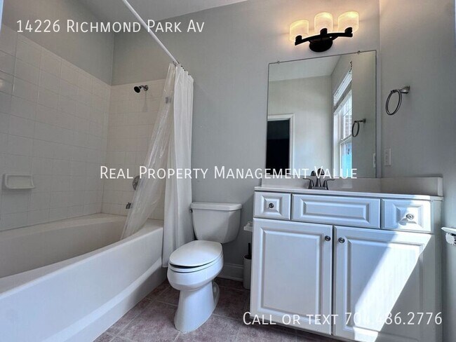 Building Photo - 14226 Richmond Park Ave