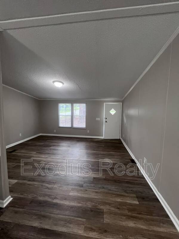 Building Photo - 118 Sean Ln