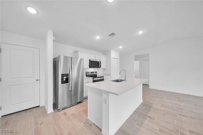 Building Photo - 3010 11th St SW