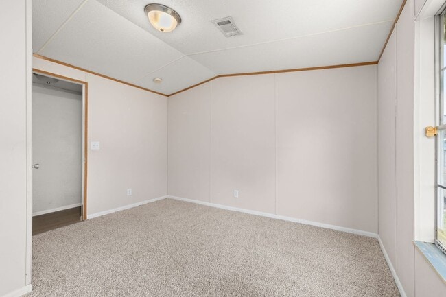 Building Photo - 3301 County Rd 547