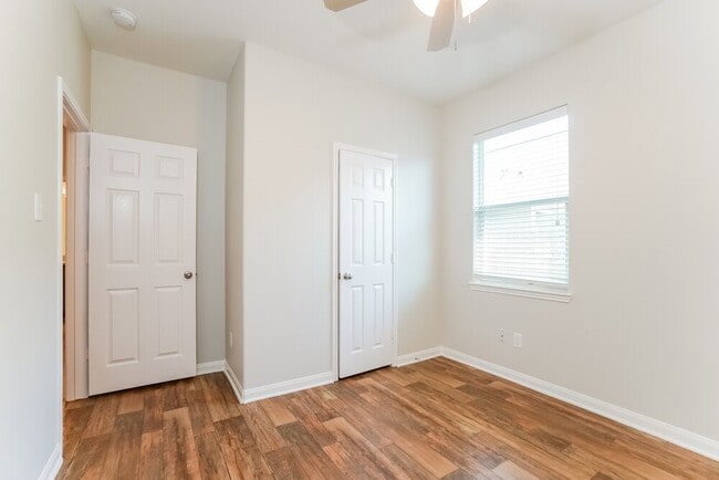 Building Photo - 2003 Lost Pine Ct