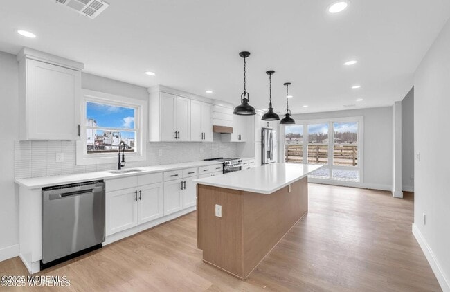 Building Photo - 23A Stoney Hill Rd