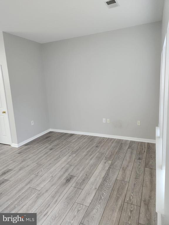 Building Photo - 1038 Lamberton St