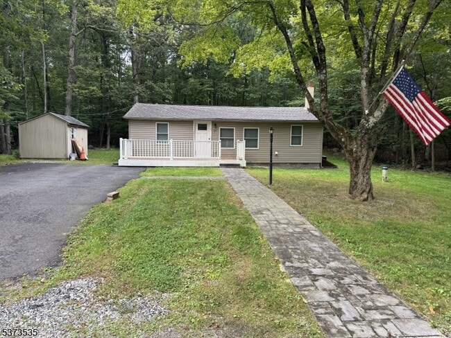 Building Photo - 17 Eastbrook Ln