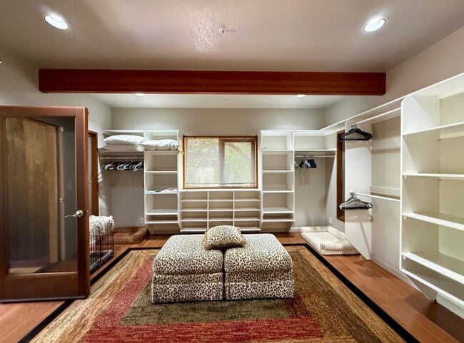 Building Photo - 35 Linda Vista Dr