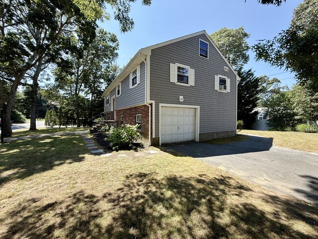 Building Photo - 20 Trumet Rd