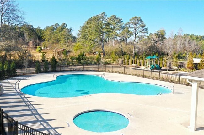 Building Photo - 460 Barnwood Ln