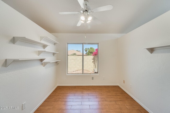 Building Photo - 4559 W Dailey St