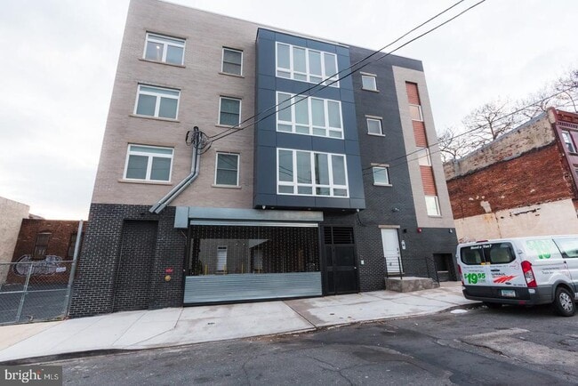 Building Photo - 1228-32 W College Ave