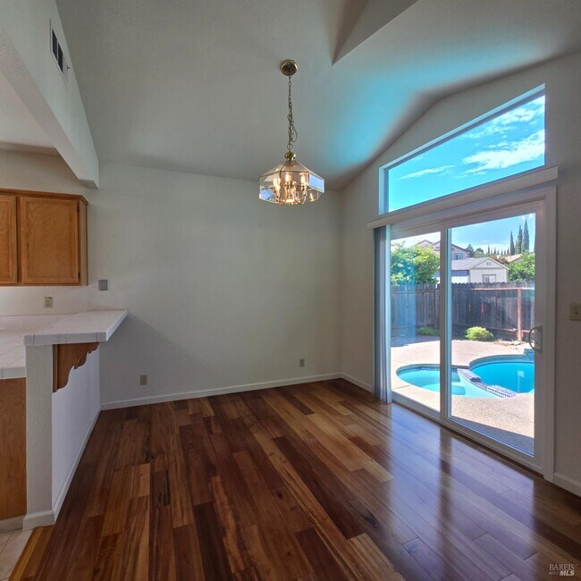Building Photo - 773 Tuliamore Ct