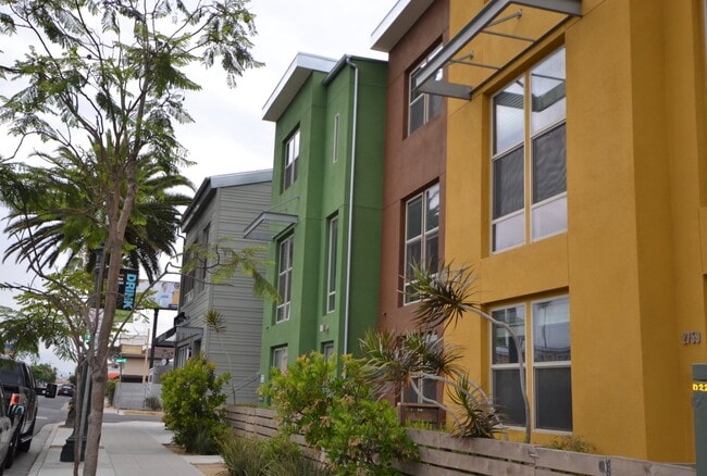 Building Photo - 2773 Adams Ave