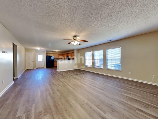 Building Photo - 4016 Broken Arrow Dr