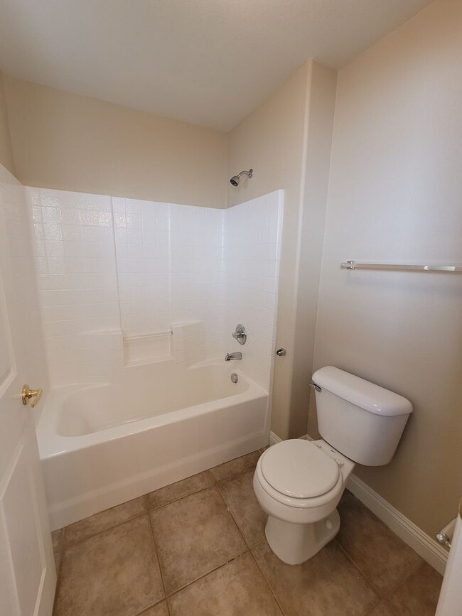 Building Photo - Beautiful Single Story Town Home in Mountains Edge Community