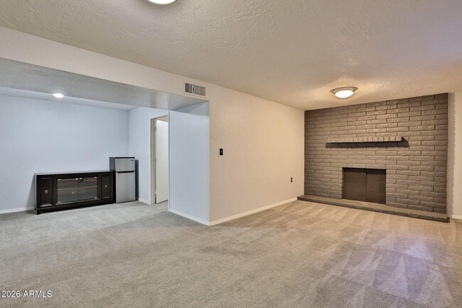 Building Photo - 1355 E McLellan Rd