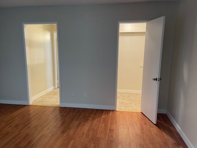 Walk in closet - 14970 Victory Blvd