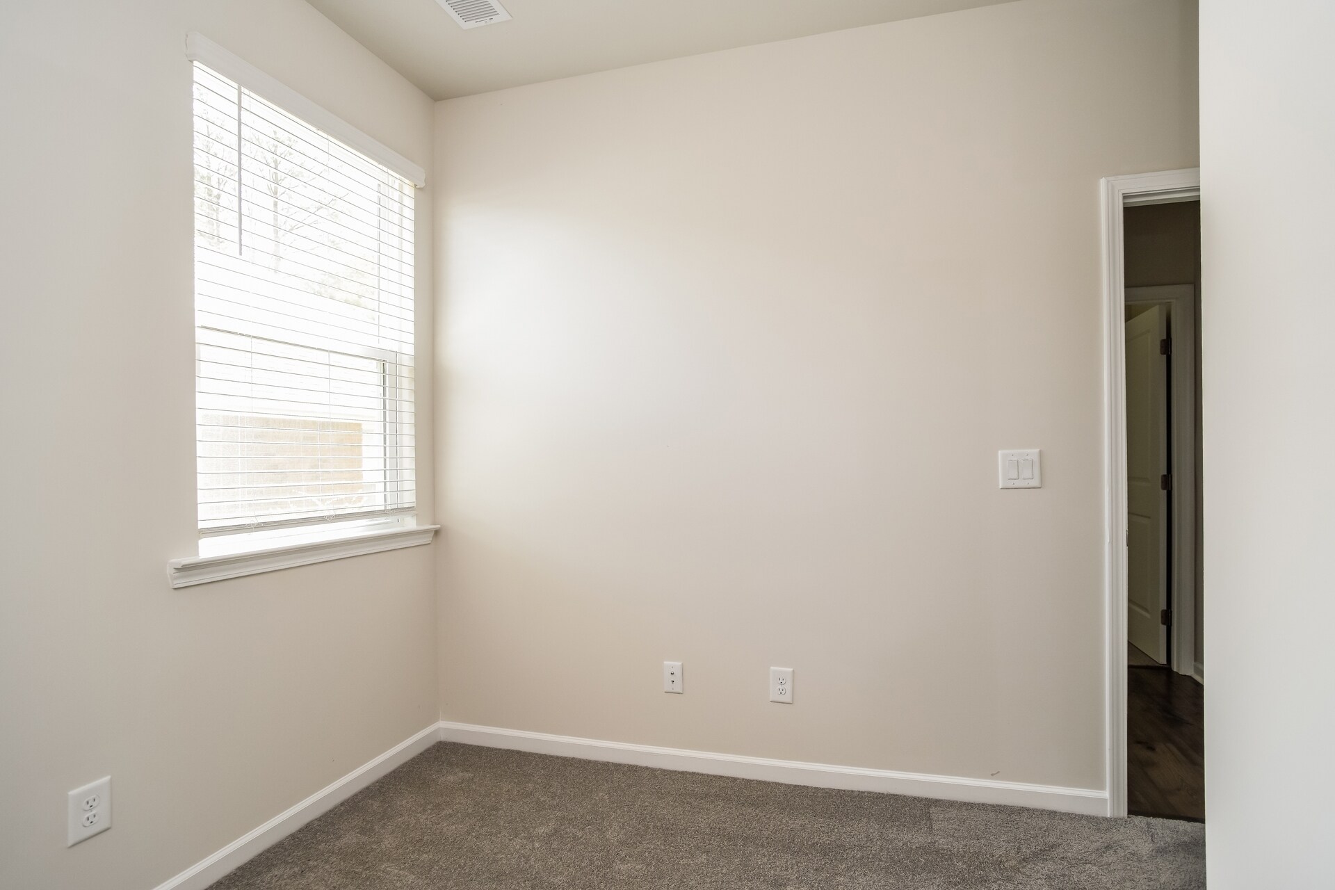 Building Photo - 1231 Warrens Way