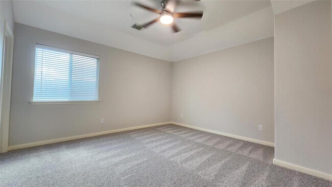 Building Photo - 24831 Red Bluff Tr