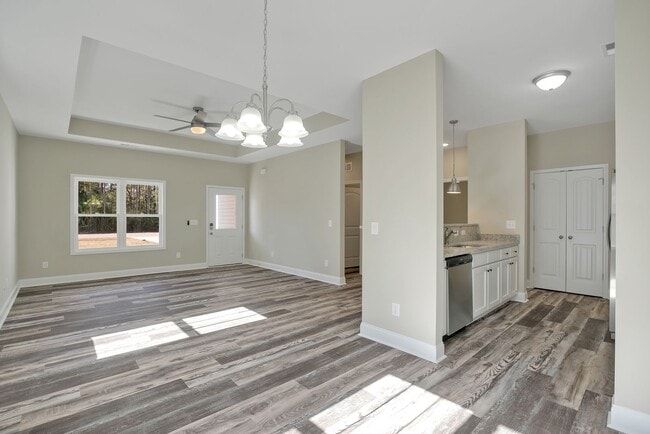 Building Photo - Beautiful  3 bed 2 bath Home in Hampstead