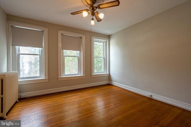 Building Photo - 4018 Roland Ave