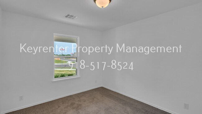 Building Photo - 3 Bed | 2 Bath in Owasso!