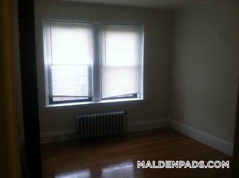 Building Photo - 94 Maple St