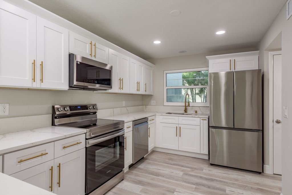 Building Photo - 2700 Bayshore Blvd