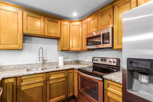Building Photo - 5713 W Gelding Dr