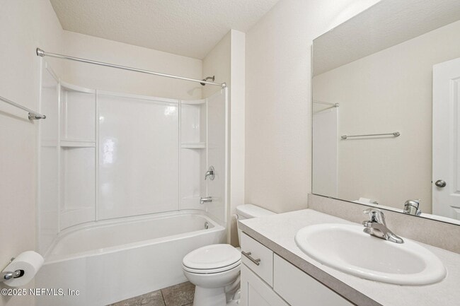 Building Photo - 633 Seville Pkwy