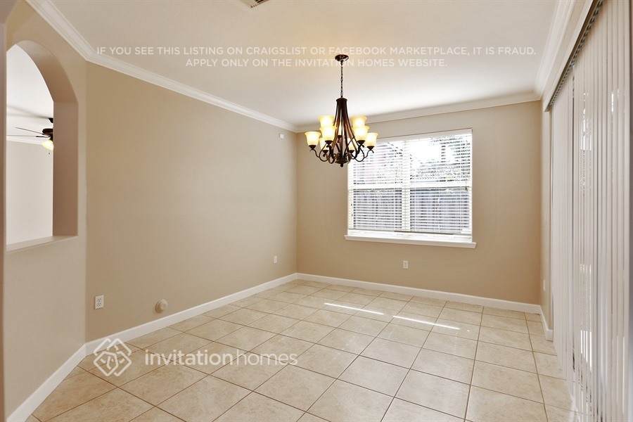 Building Photo - 14004 SW 154th St