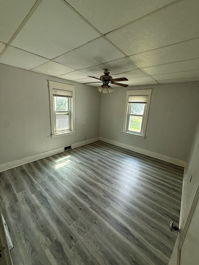 Building Photo - 2113 S Meade St