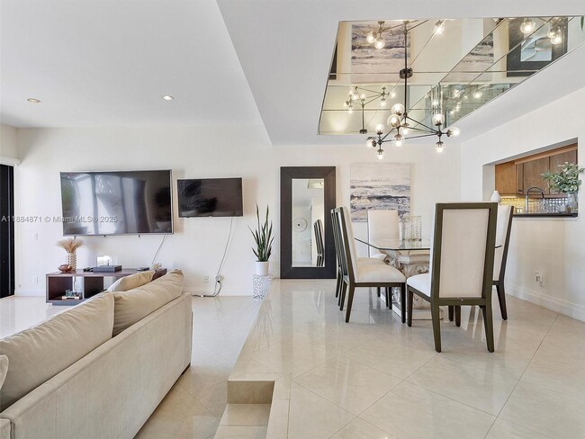 Building Photo - 3620 Yacht Club Dr
