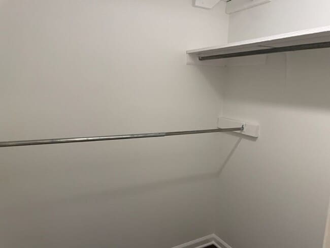 Building Photo - For Rent