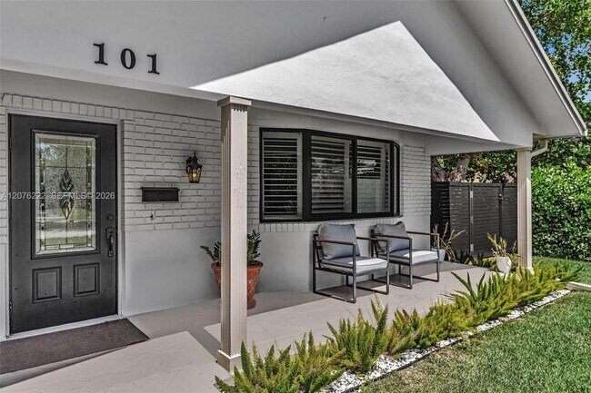 Building Photo - 101 SW 75th Ave
