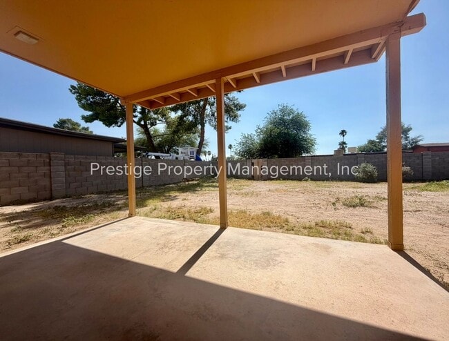 Building Photo - 2618 S Camino Seco
