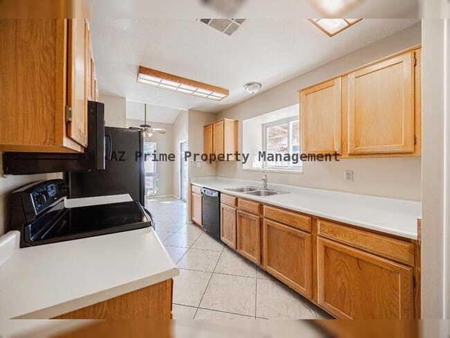 Building Photo - 1308 W Marlboro Dr