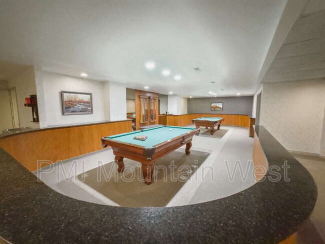 Building Photo - 171 E 3rd Ave