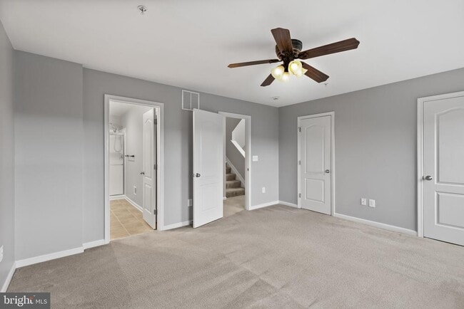 Building Photo - 1900 Lennox Dr