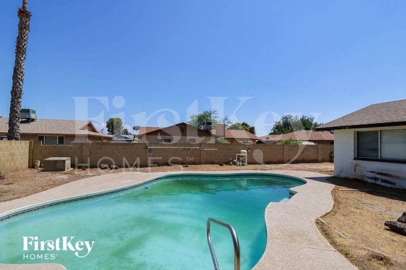 Building Photo - 4717 W Echo Ln