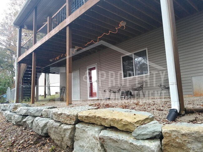 Building Photo - Fantastic Furnished 1 Bedroom Condo